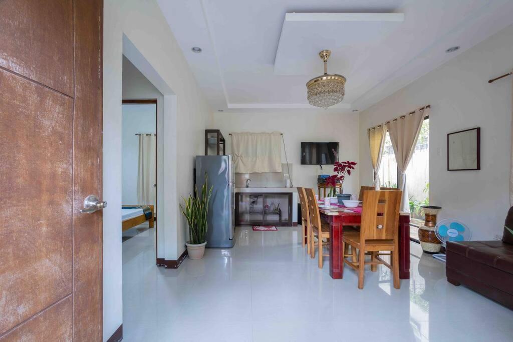 Four Bedroom Staycation House In Tagaytay Tagaytay City Zewnętrze zdjęcie